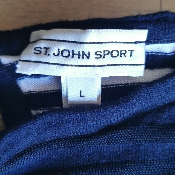 𝅺ST. John Sport Black White Stripe Sleeveless Knit - Picture 3 of 5